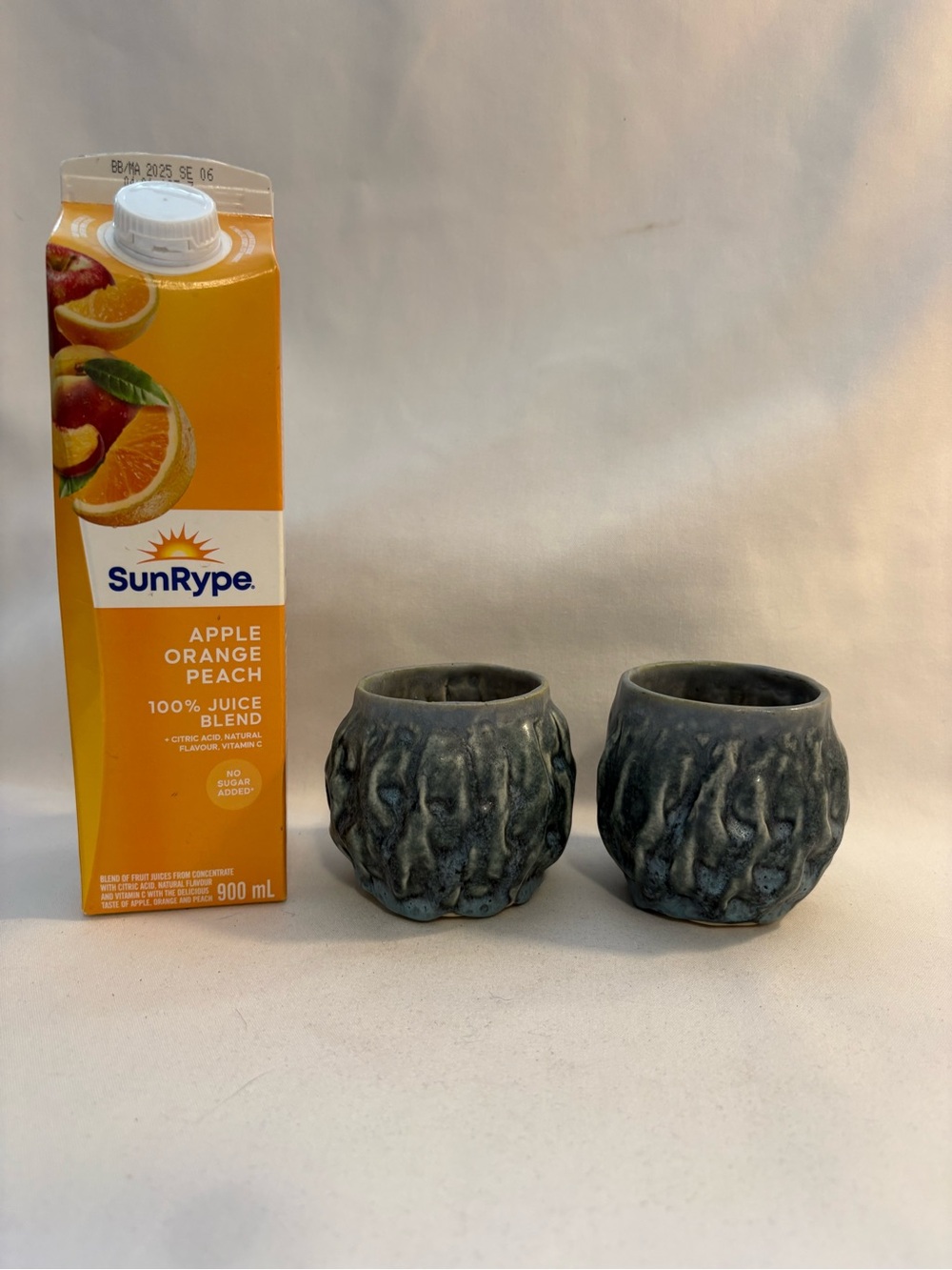 2-Ceramic tea cups